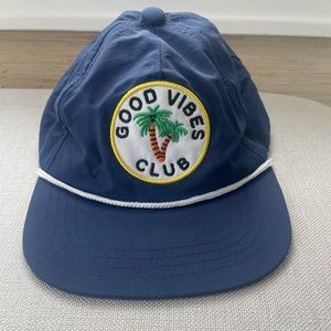 Tiny Whales good vibes club youth hat